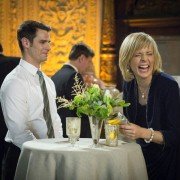 Benched - galeria zdjęć - filmweb