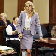 Benched - galeria zdjęć - filmweb