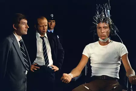 Tajemniczy blondyn w czarnym bucie - galeria zdjęć - filmweb