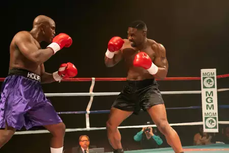 Mike - galeria zdjęć - filmweb