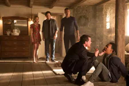 Whiskey Cavalier - galeria zdjęć - filmweb