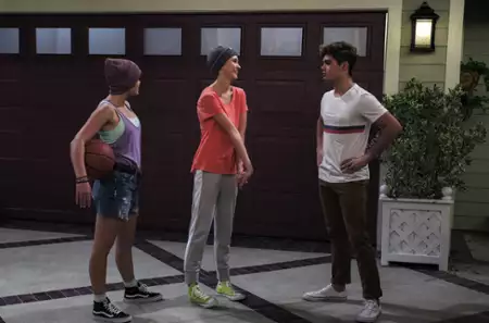 Alexa i Katie - galeria zdjęć - filmweb