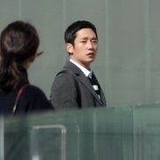 Something in the Rain - galeria zdjęć - filmweb