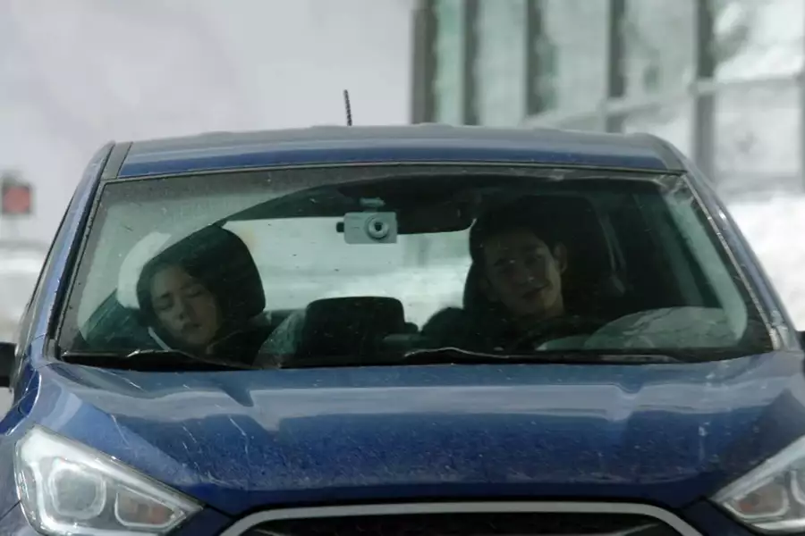 Something in the Rain - galeria zdjęć - filmweb