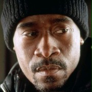 Don Cheadle w Co z oczu, to z serca
