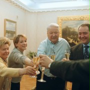 Świadkowie Putina - galeria zdjęć - filmweb