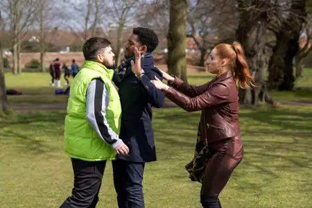 Cztery wesela i pogrzeb - galeria zdjęć - filmweb