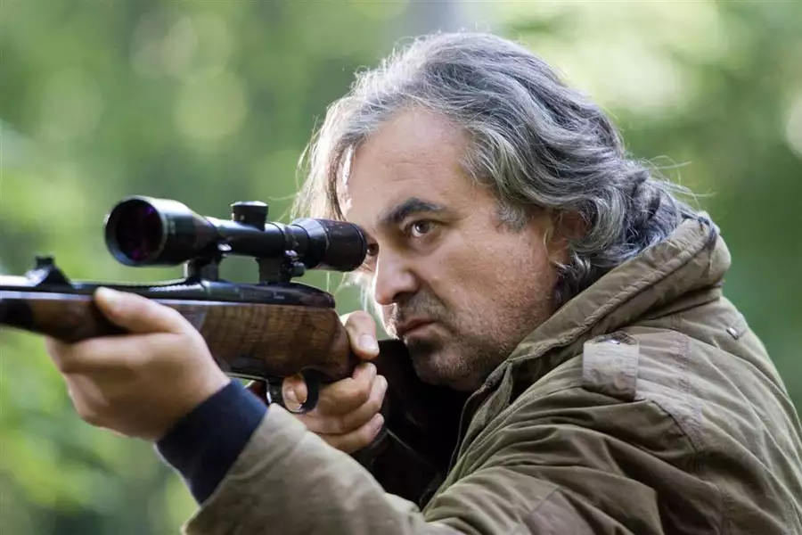 W pogoni za zbrodniarzem - galeria zdjęć - filmweb
