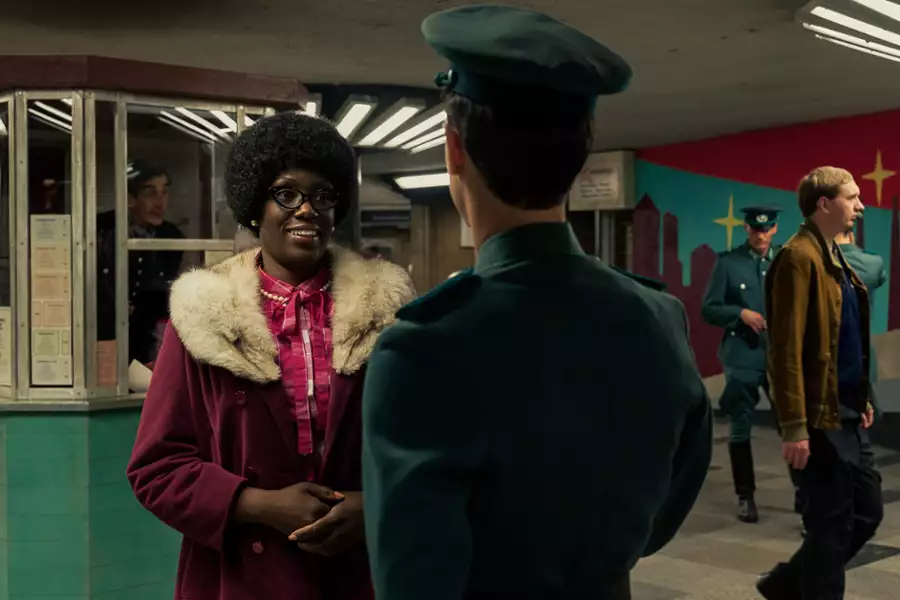 Russian Doll - galeria zdjęć - filmweb