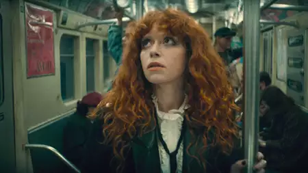 Russian Doll - galeria zdjęć - filmweb
