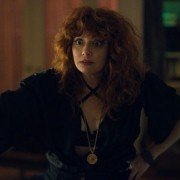 Russian Doll - galeria zdjęć - filmweb