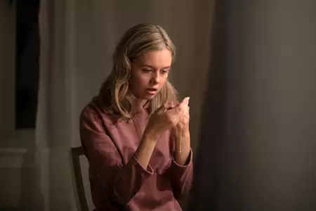 Przybysze - galeria zdjęć - filmweb