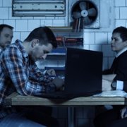 Stoję za tobą - galeria zdjęć - filmweb
