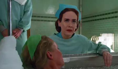 Ratched - galeria zdjęć - filmweb
