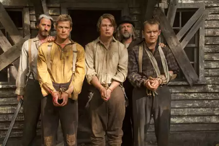 Hatfields & McCoys: Wojna klanów - galeria zdjęć - filmweb