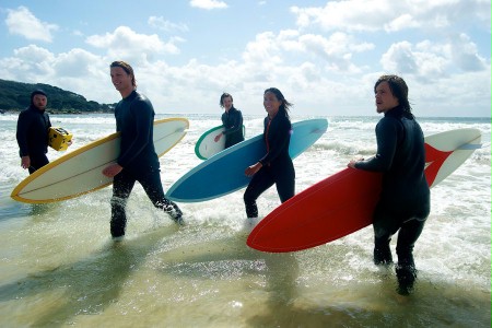 Bracia surferzy - galeria zdjęć - filmweb
