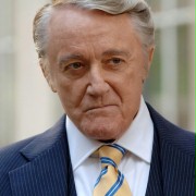 Robert Vaughn w Przekręt