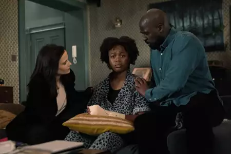 Połączeni przeszłością - galeria zdjęć - filmweb