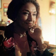 Miriam Colon w Na granicy
