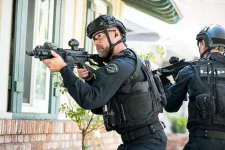 S.W.A.T. - galeria zdjęć - filmweb