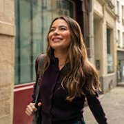 Miranda Cosgrove w Nie ten Paryż