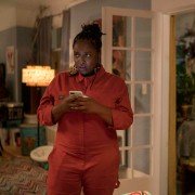 Shrill - galeria zdjęć - filmweb