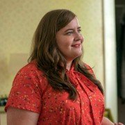 Shrill - galeria zdjęć - filmweb