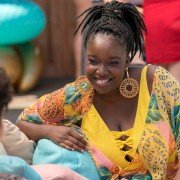 Shrill - galeria zdjęć - filmweb