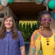 Shrill - galeria zdjęć - filmweb