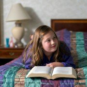 Shrill - galeria zdjęć - filmweb