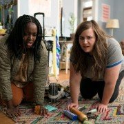 Shrill - galeria zdjęć - filmweb
