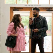 Shrill - galeria zdjęć - filmweb