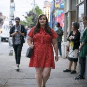 Shrill - galeria zdjęć - filmweb