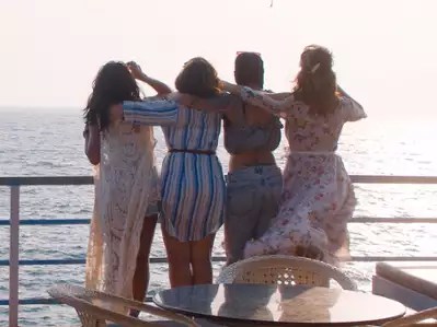Four More Shots Please - galeria zdjęć - filmweb