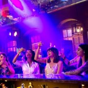 Four More Shots Please - galeria zdjęć - filmweb