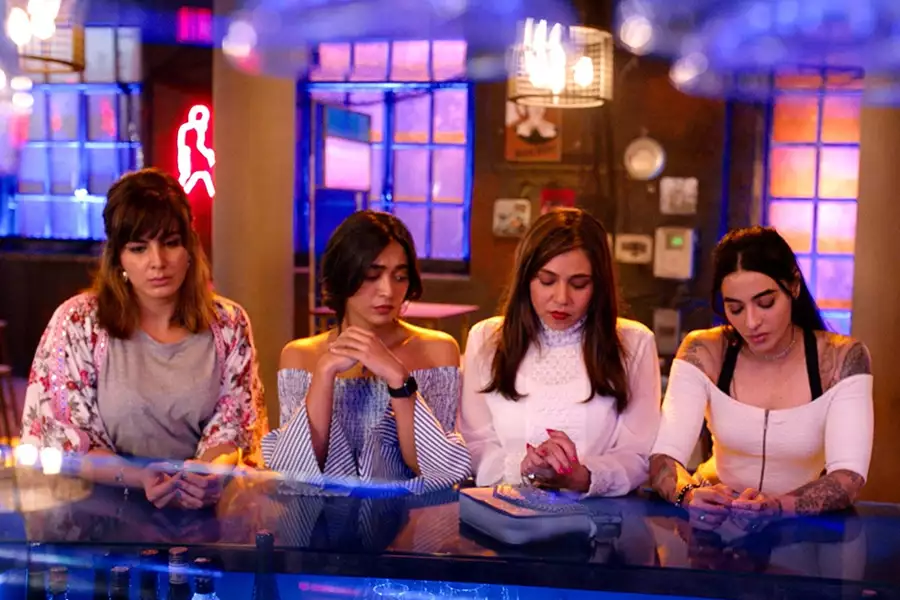Four More Shots Please - galeria zdjęć - filmweb
