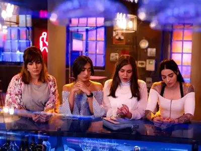 Four More Shots Please - galeria zdjęć - filmweb