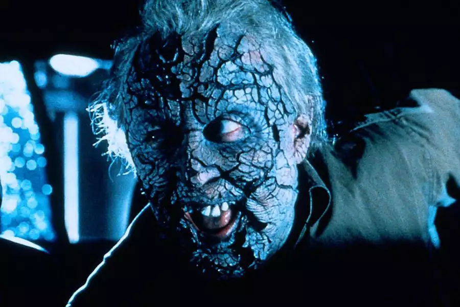 Przeklęty - galeria zdjęć - filmweb