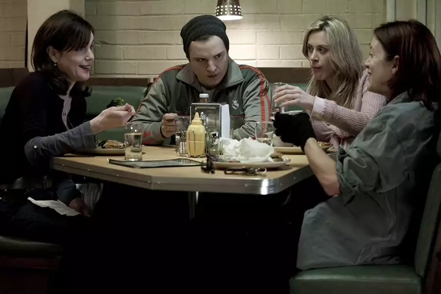 Angels Crest - galeria zdjęć - filmweb