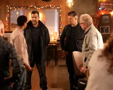 Alaska Daily - galeria zdjęć - filmweb