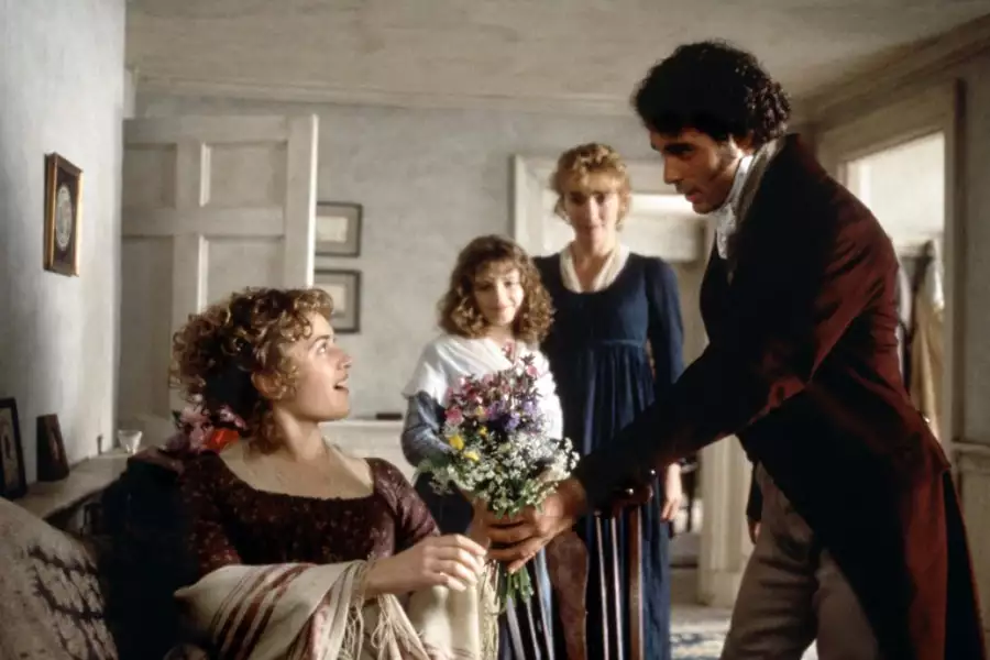 Rozważna i romantyczna - galeria zdjęć - filmweb