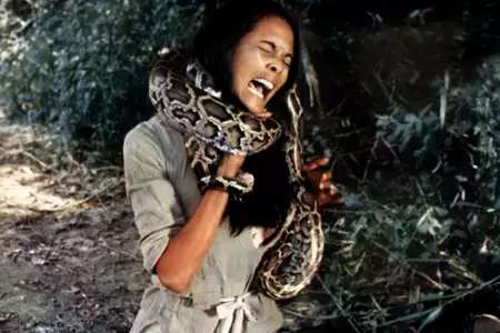 Emanuelle i ostatni kanibale - galeria zdjęć - filmweb