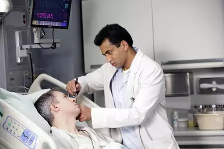Dr House - galeria zdjęć - filmweb