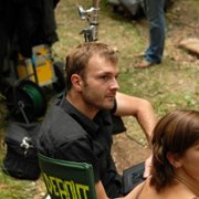 Huit fois debout - galeria zdjęć - filmweb