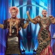 Czas na Show. Drag Me Out - galeria zdjęć - filmweb
