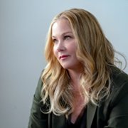 Dead to Me - galeria zdjęć - filmweb