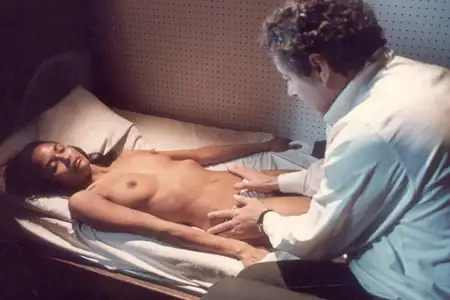 Przemoc w więzieniu dla kobiet - galeria zdjęć - filmweb
