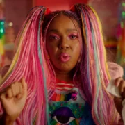 Glitter and Greed: The Lisa Frank Story - galeria zdjęć - filmweb