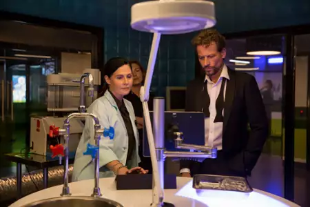 Patolog - galeria zdjęć - filmweb