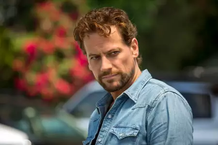 Patolog - galeria zdjęć - filmweb